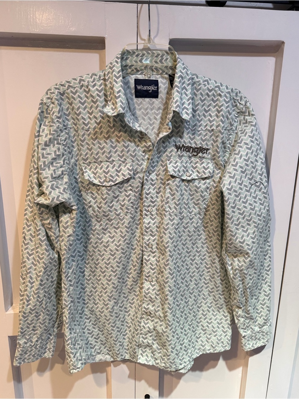 Wrangler women’s shirt